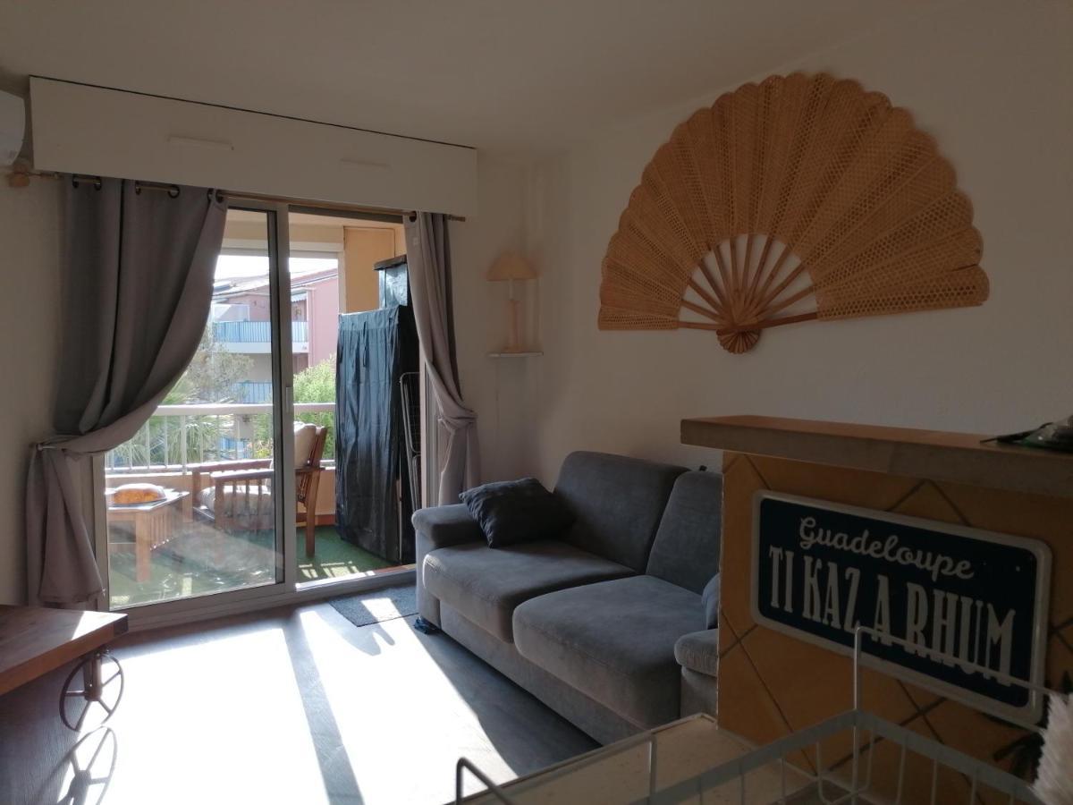 Appartement Au Lagon Bleu A Frejus, Garage, Tennis & Piscine 1200 M2 Экстерьер фото